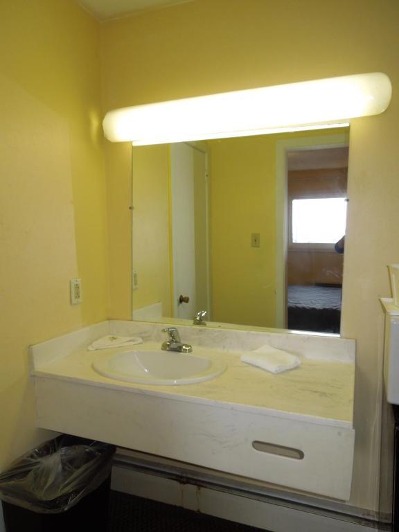Red Carpet Inn - Allentown Ruang foto