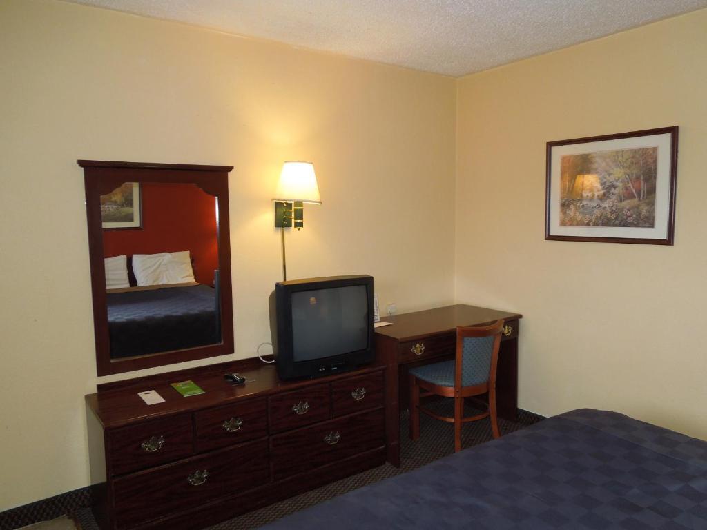 Red Carpet Inn - Allentown Ruang foto